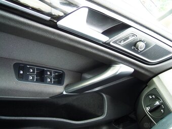 Volkswagen Golf Sportsvan 1.4TSi HIGHLINE - SERVIS - 13