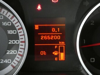 Peugeot 4007 2.2 HDI 7míst, 4x4, kůže - 13