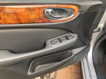 Jaguar Xj8 4.2 219kw r.v-2005 - 13
