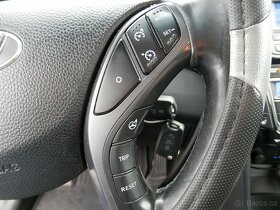 Hyundai i30 1.6CRDi Weekend, Kamera, Nové v ČR, Tažné - 13