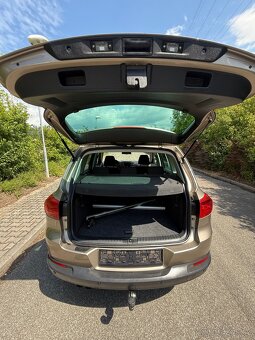 VW TIGUAN 2.0 TDI 103 kW, 4x4, SERVISKA, XENONY - 13