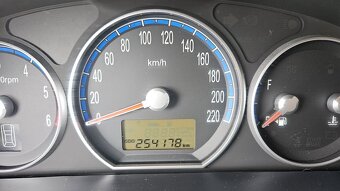 Hyundai Santa Fe 2.2crd 4x4 114 kW 2009 - 13