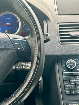 VOLVO XC90 2.4D5 R-DESIGN 147KW 4x4 7MÍST-Bi XENON-KŮŽE-PDC - 13