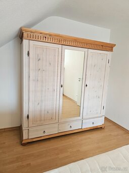 ..Zamluveno..Ložnice Celodřevená postel s úložným prostorem - 13