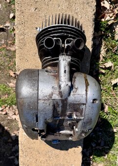 Jawa ČZ 150 352 kývačka - motor - 13
