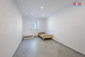 Prodej rodinného domu, 640 m², Vrutice - 13