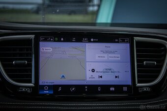Chrysler Pacifica - 13