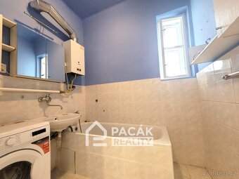 Prodej prostorného bytu 2+1 (95 m2) v centru Přerova, ul. Če - 13