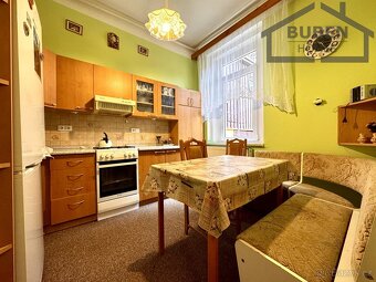 Bytová jednotka v RD s kolnou, skleníkem a zahradou  720  m2 - 13