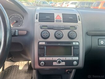 VW Touran, 2.0TDI, DSG, ALU, tažné - 13