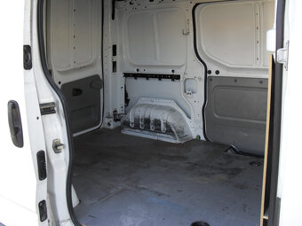 Renault Trafic 2.0DCi L1H2 Klima ESP TZ bez DPH 173.000Kč - 13