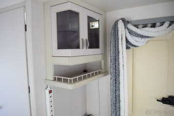 HOBBY ELEGANCE 12L - MARKÝZA - 13