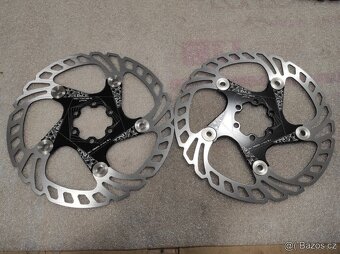 Brzdové kotouče uchycení 6der a C.L. maticí. - 13