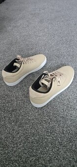 Prodám více párů bot NOVÉ - 13