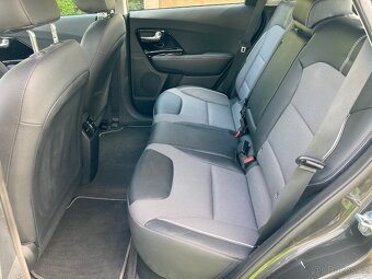KIA NIRO EV SPIRIT BATERIE 64 kWh ROK 2021 53000KM - 13