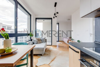 Pronájem moderně zařízeného bytu 1+kk (34,2 m²) s parkováním - 13
