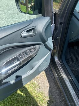 FORD C MAX- 1.6-16v-77kw-PĚKNY - 13