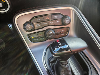 Dodge Challenger 6.4 Hemi R/T Scatpack Shaker 2021 - 13