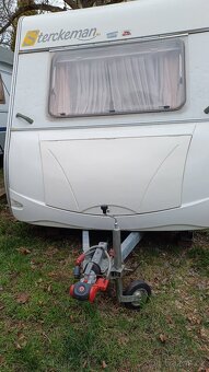 Prodám karavan Sterckeman délka 420 - 13