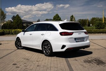 Kia Ceed SW 1.6 CRDi MHEV Gold - 13