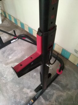 Posilovací hrazda+ Stojan dřepy a bench za top cenu - 13