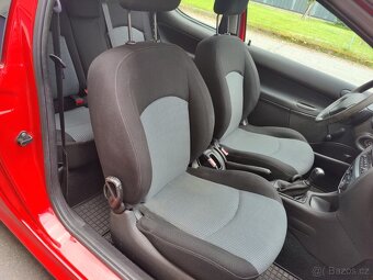 Peugeot 206 1,1i / servo / pneu / ČR / - 13