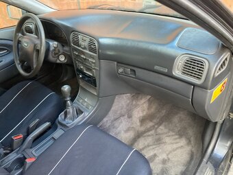 VOLVO V40 1,8i tažné, alu kola - 13