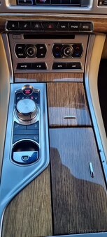 Jaguar  XF 2,2 D SPORTBRAKE 147KW - 13
