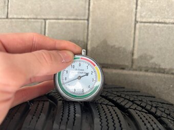 Sada kol s gumama VW original 5x112 - 13