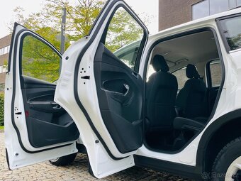 Ford Kuga 2.0TDCi 110KW MANUÁL FACELIFT SENZORY 2WD TOP STAV - 13