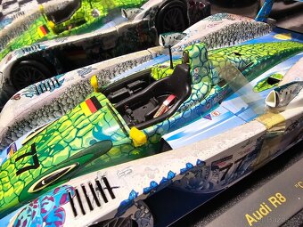 1:18 Vítěz závodu ALMS Adelaide Thousand z roku 2000 -- Audi - 13