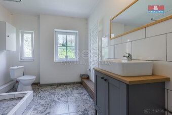 Prodej rodinného domu, 293 m², Vejprty, ul. Údolní - 13