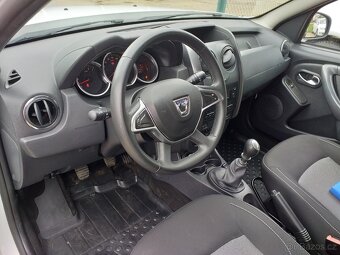 DACIA DUSTER 1,5 DCi 4x4,KLIMA,ESP,ABS,ČR,SERVISKA - 13