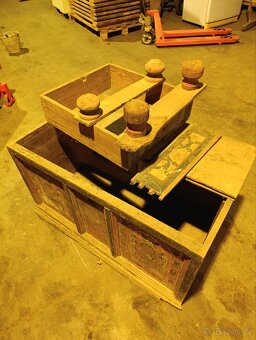 Historická malovaná truhla - 13