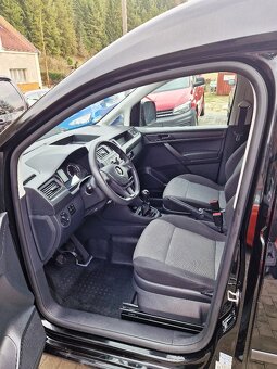 VW CADDY Maxi, 2.0 TDi, 5 míst, plný servis, r.v. 2017 - 13