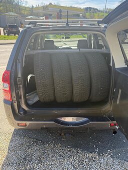 Suzuki Grand Vitara 2.4i Club benzín 124kw - 13