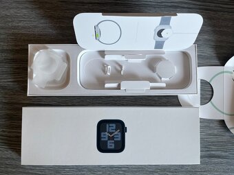Apple Watch SE (2. generace) 40mm – jako nové + originální n - 13