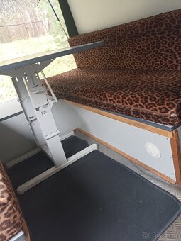 Obytná dodávka Ford transit - 13
