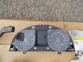 Díly VW Passat B7 (č.1) - 13