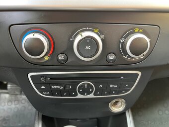 Renault Fluence 1.6 benzín, 81kW, r.v. 2010 - 13