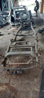 Karoserie Mitsubishi Pajero Sport - 13
