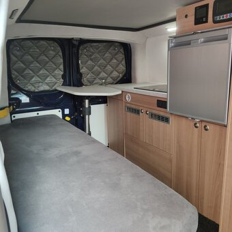 Ford Tranzit Custom - obytná vestavba - 13
