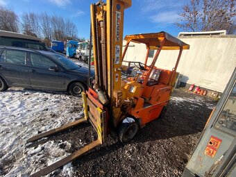 Vysokozdvižný vozík Clak C500 diesel - 13