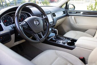 Volkswagen Touareg 3.0 TDI /AJ NA SPLÁTKY/ - 13