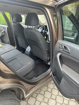 ŠKODA YETI 2.0 TDI 103 kW 4x4 2014 KLIMA ALU KOLA 132 000 KM - 13
