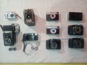 Fotoaparáty 24 ks, blesky 4 ks + stojánek 127 cm - 13