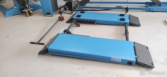 Mobilní nůžkový zvedák,zdvih 3000kg/1m ZÁRUKA - 13