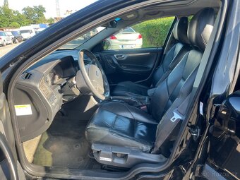 Volvo V70 2.4 D automat - STK 9/2026 - Klimatizace - 13