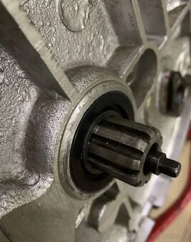 Originální převodovka Dněpr Ural M72 M67 M67-36 K750 MT16 - 13