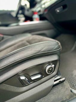 Audi Q7 S-Line - 13